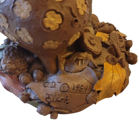 Tom Clark Gnome C. D. Signed 1984 Cairn Studios Vintage Daisy Pig Renaissance - Picture 7 of 10